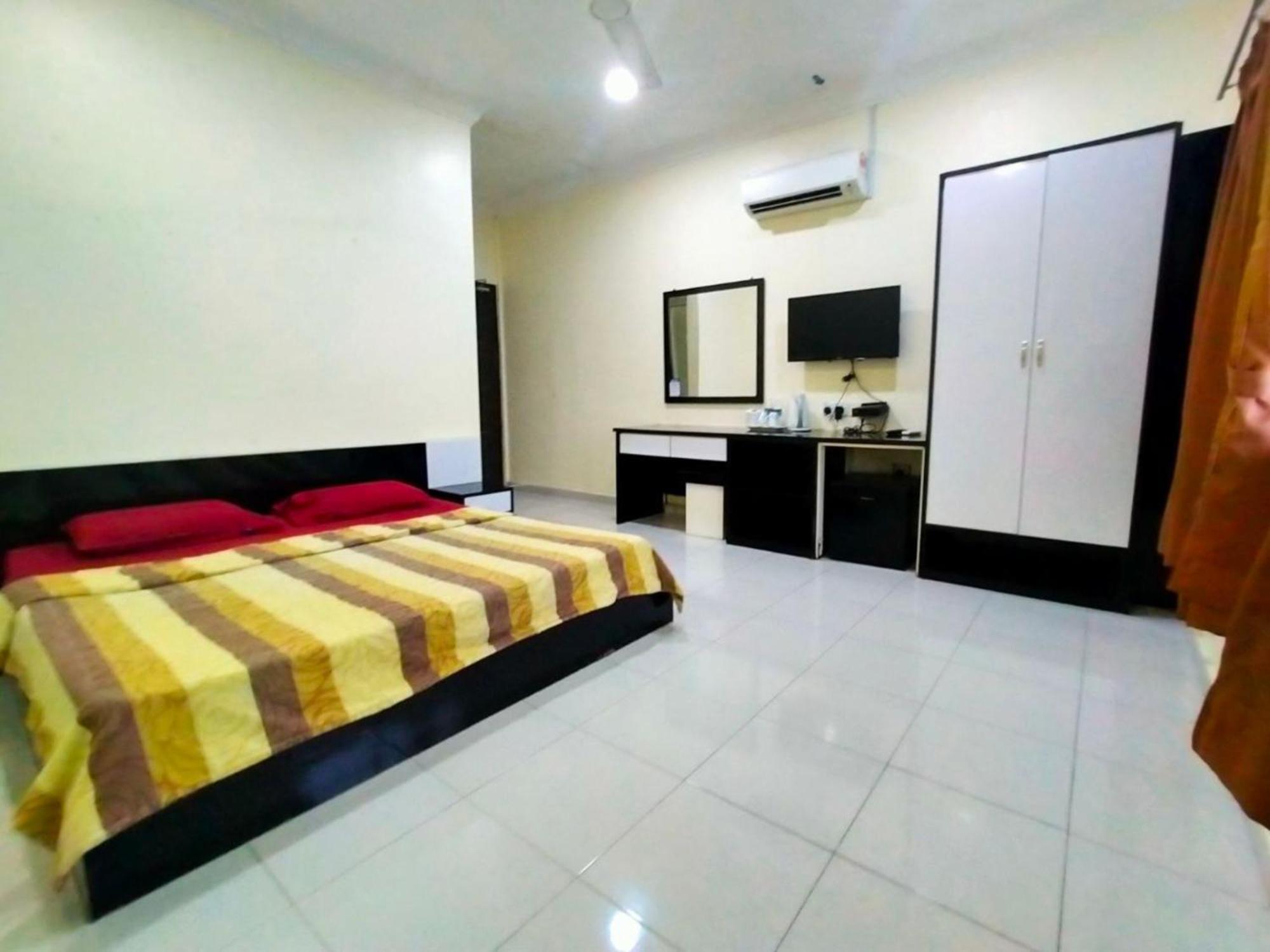 Capital O 91118 Chalet Seri Idaman Bayan Lepas Extérieur photo