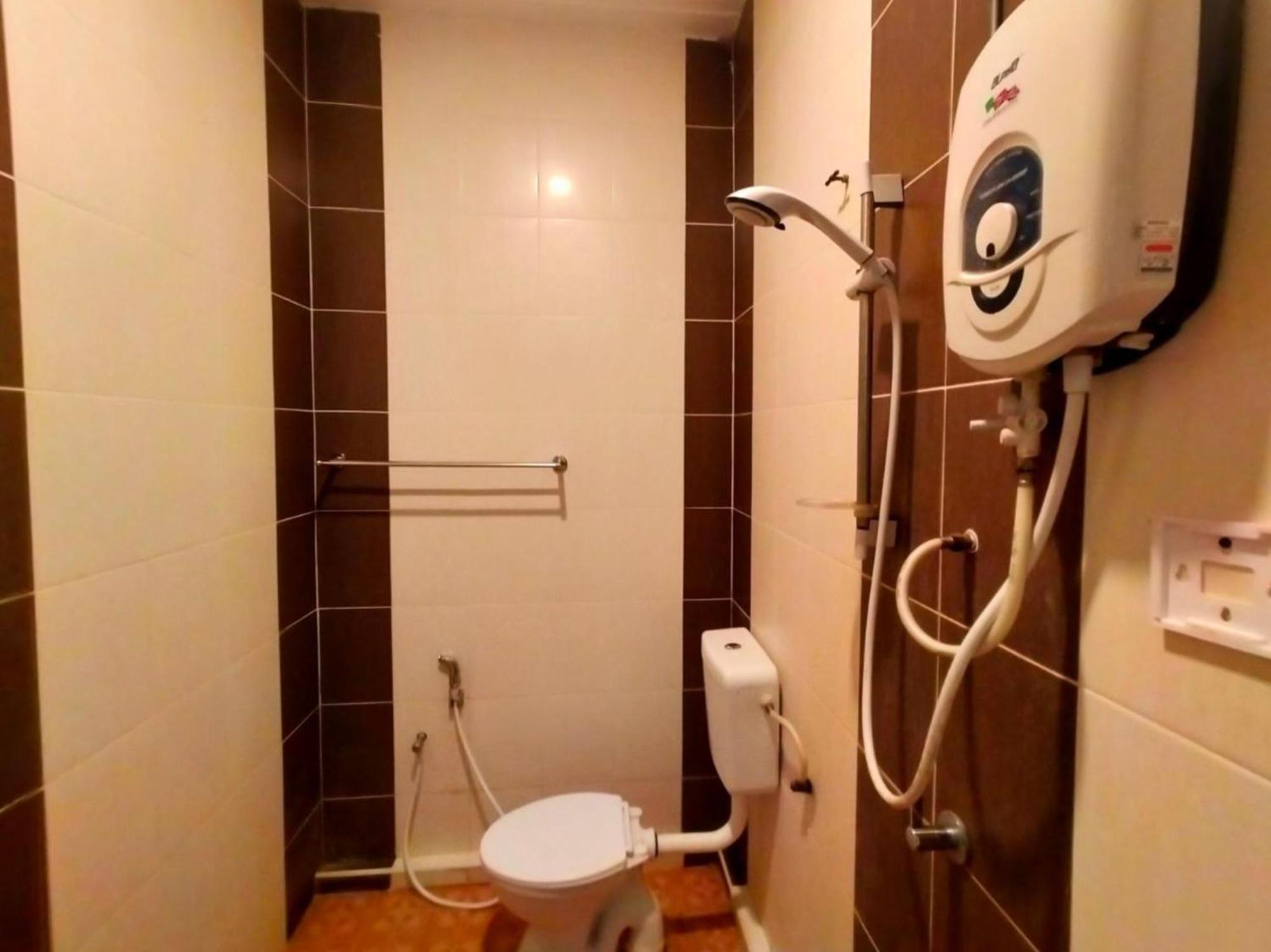 Capital O 91118 Chalet Seri Idaman Bayan Lepas Extérieur photo